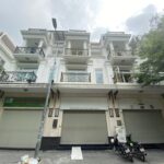 mua-ban-nha-tphcm-mat-tien-kinh-doanh-gia-re